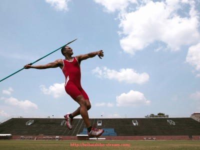 黑白体育直播-采用边路打法的意甲球队特色及战术解析