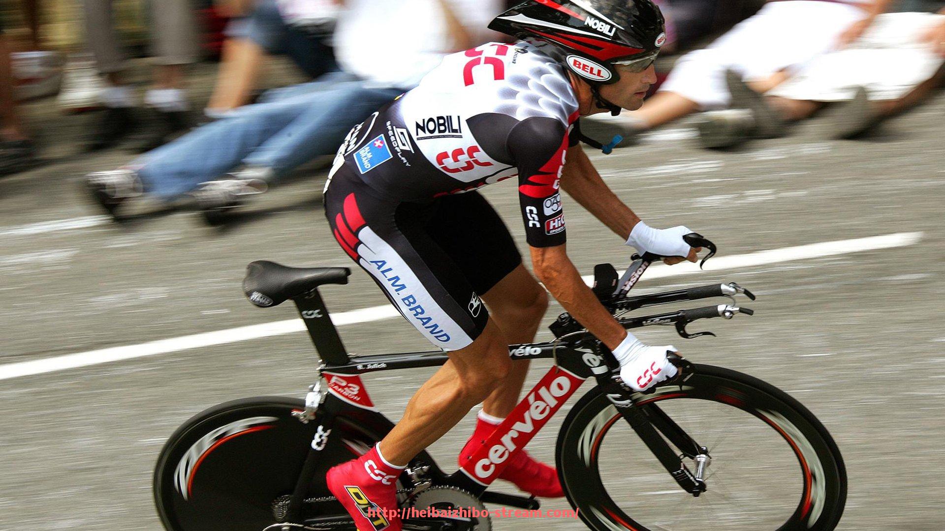 黑白体育直播-世俱杯球鞋大底设计优化方案及实战性能提升